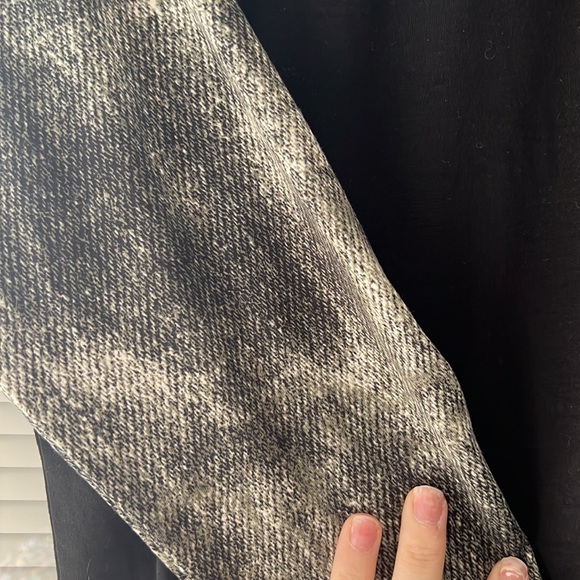 ✨New!✨ LuLaRoe Randy - Picture 2 of 3